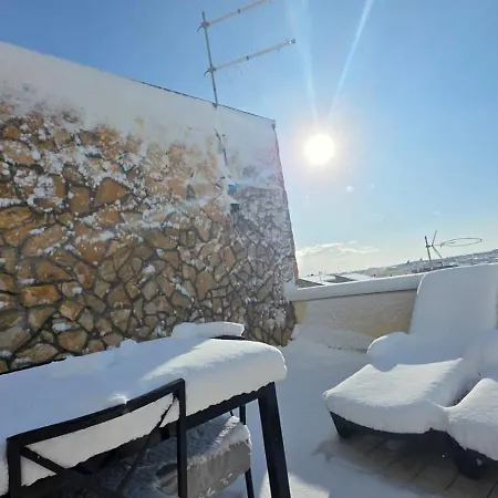 アパート Saracen House