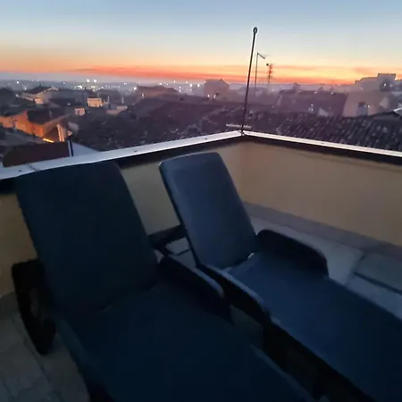 Saracen House Apartament *